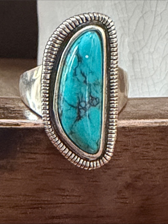 Silpada Jewelry - RARE. SILPADA TURQUOISE RING SIZE 11